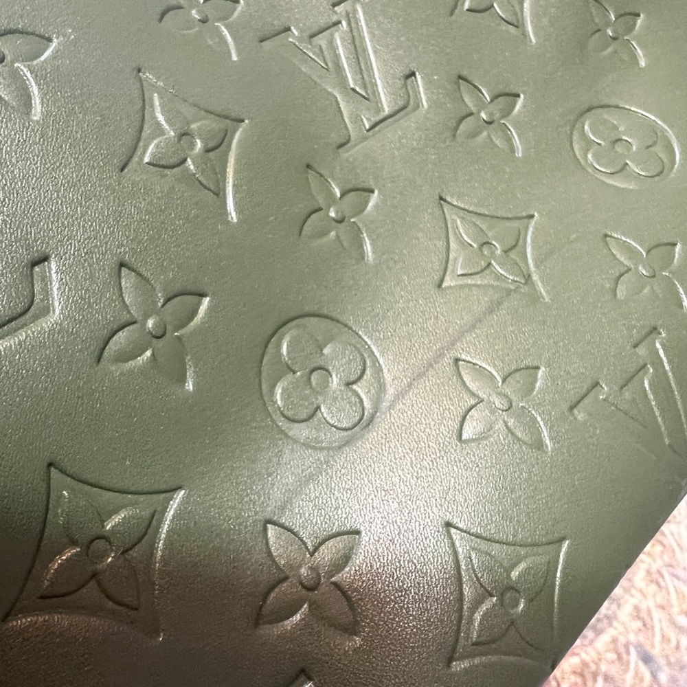 Louis Vuitton Coussin Bag - Picture 14 of 14